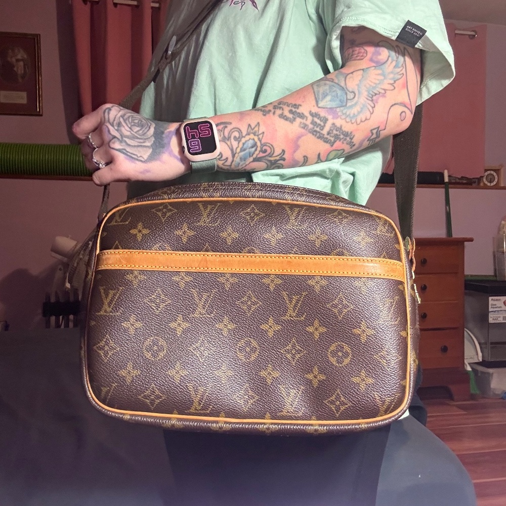 Louis Vuitton Reporter PM Crossbody Bag!
